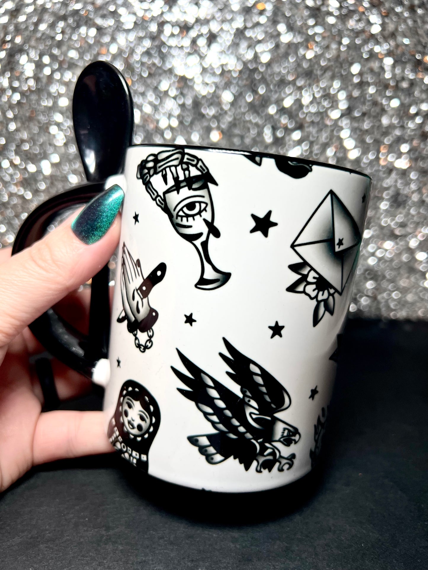 Traditional Tattoo Flash + Classic Mug